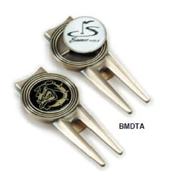 AMCPromotional's tweet photo. #Buy this #antique #bronze divot repair #tool with belt clip and #black or #white removable #ballmarker from #AMC #Promotional #Products. https://t.co/VdBPiQtLuO https://t.co/PKV6IpLctA