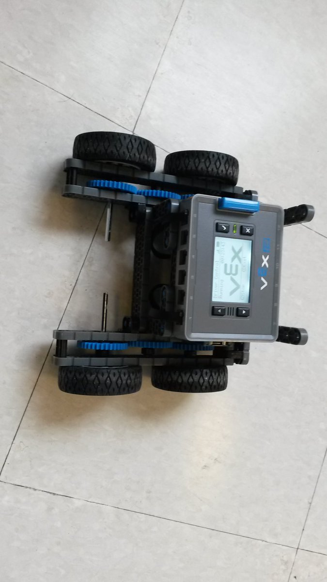StJosephSnyder's tweet image. Robotics have come to St. Joseph! Thank you to Mr. Vukovic (our 7/8 teacher) and all his hard work to make this happen! #Roboticsrocks