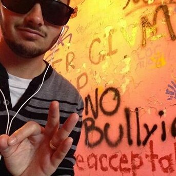 risingabovetheb's tweet photo. No bullying! Be acceptable. #NewProfilePic #Whereisshe #LGBTQ #AutisticRightsAreHumanRights #LGBTQRightsAreHumanRights #JeSuisBilingue #FTM #NoBullying #BeAcceptable #Canadian #Transgender #Trans #TransRightsAreHumanRights #AutisticAcceptance #LGBTQAcceptance #whereisshe https://t.co/l2Cyik9ti9