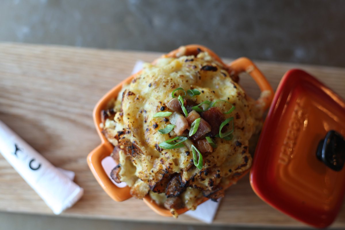 ClebardMTL's tweet photo. Ça va être cochon!! #macncheeseweek #clebardmtl #Mtl #Mtlblog #foodporn https://t.co/WUDE3njA1s