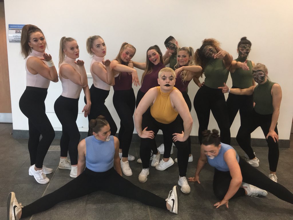 pheeeb_'s tweet image. going to miss this - best two years ever @BUFalcons 🦅💙