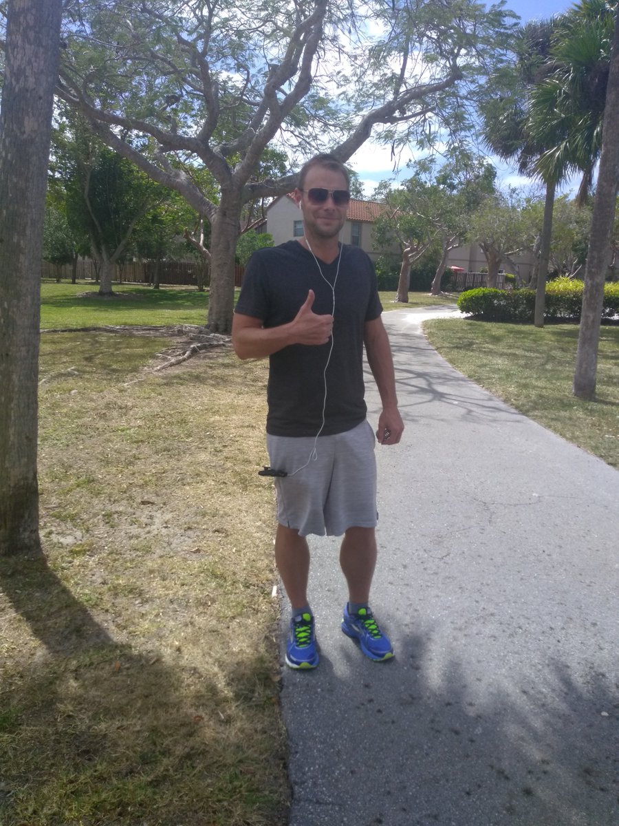 mspriebe's tweet photo. This story about #running and following #passions will #inspire you. https://t.co/4C3f9iRmAB https://t.co/VbAorPksjA