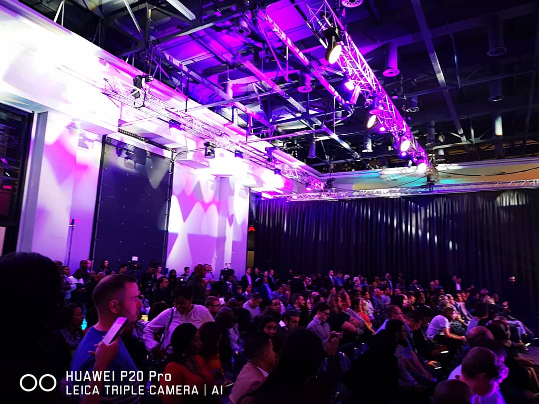 947's tweet photo. At the launch of the #HuaweiP20 and #HuaweiP20Pro #SeeMooore #000 @HuaweiZA https://t.co/qQqEUJJ5dG