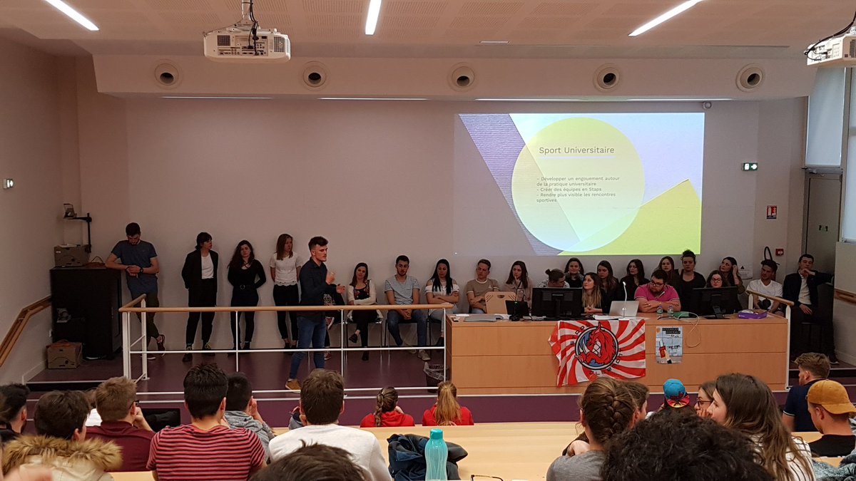 Angele_LAVAL's tweet photo. Suite à la démission du bureau de @Baptiste_Romero, présentation de la liste candidate de @AndreasCardot 

@Bde_Staps_Clf https://t.co/3heeYMMUQM