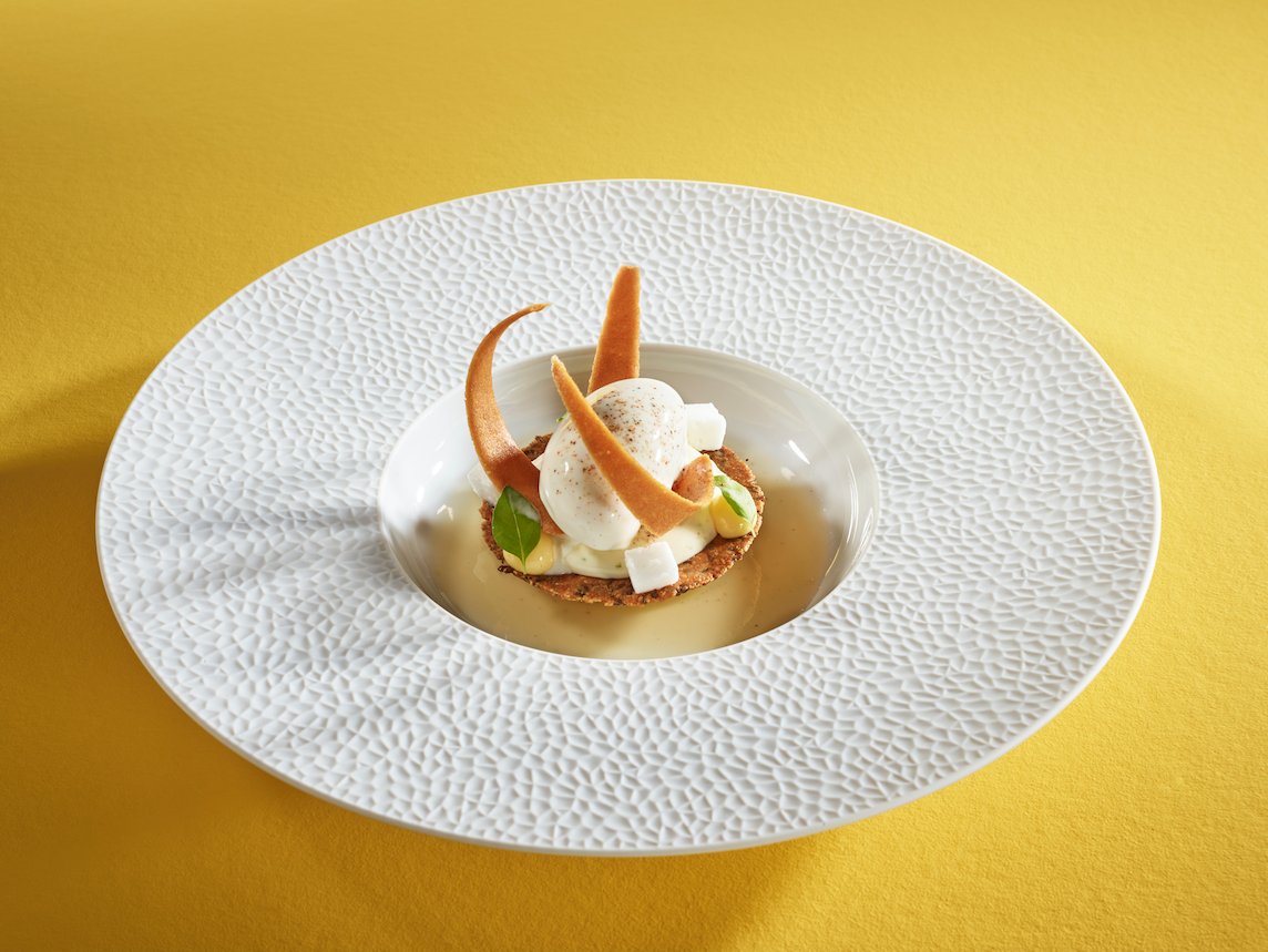 Cultures_sucre's tweet photo. [Résultats] Gaël Reigner remporte le titre de Champion de France du Dessert dans la catégorie Junior avec son dessert "Douce Divergence" #ChampionnatDeFranceDuDessert #Grenoble #cfdessert @CFDessert  #PasPriveDeDessert https://t.co/SGrv0IsBhd