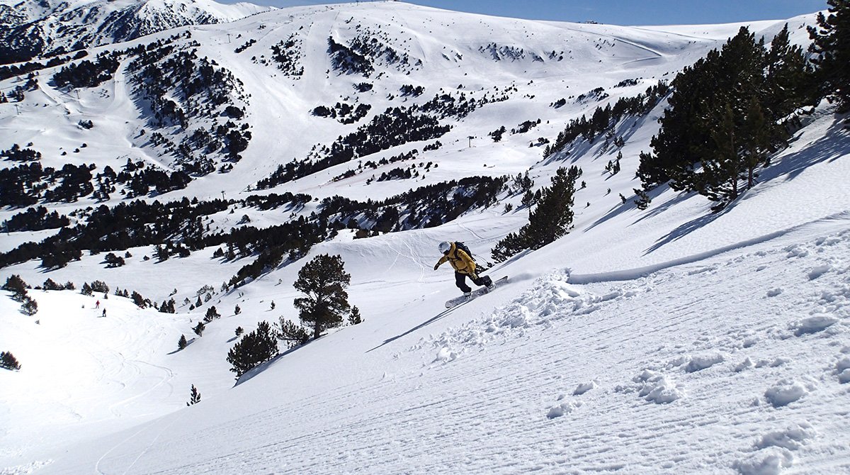 nwpowderdays's tweet photo. |#freeride| 
#GrandSnowDay en @grandvalira con nieve polvo más digna de enero que de abril. El cierre de temporada está siendo épico!
#NoWorkingDays https://t.co/xfP7xtqSoy