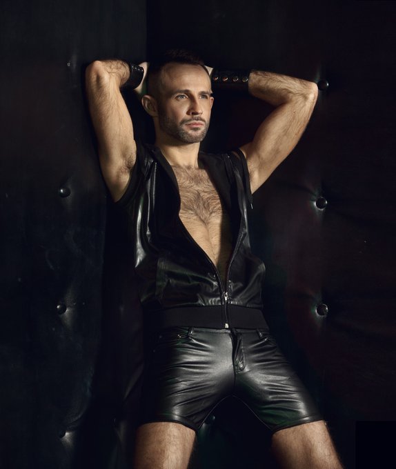 Photographer Denis Skakunov https://t.co/MLR92kt8qk 
@L_K_4 @HotMaleStuds @gayporncrushes @MachoFetishist