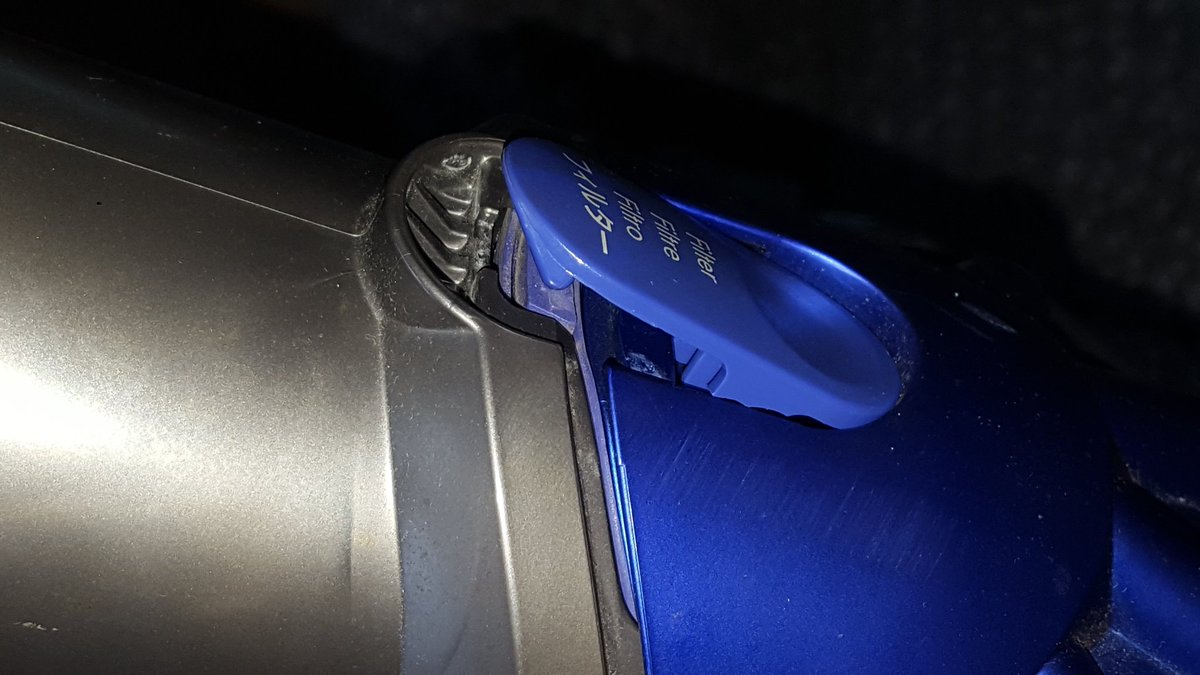 DTremblett's tweet photo. HELP @Dyson the latch to hold the filter on my DC35 broke.
I absolutely love the Dyson and would love to keep it.
#Dyson #CanYouHelp #Please
#SmallThingBigProblem https://t.co/y0GwUMLCQq