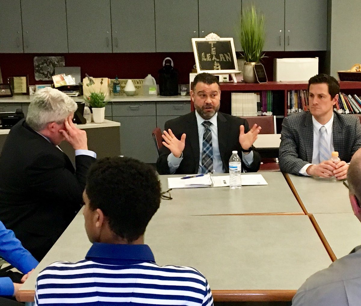 SASDinfo's tweet image. “Over 60% of future jobs will require industry certification or 2 or 4-year college degree, but in PA only 40% of young people are attaining these” said Secretary Rivera today. @path360 is working to reduce this gap @pedroarivera2 #SASDPride