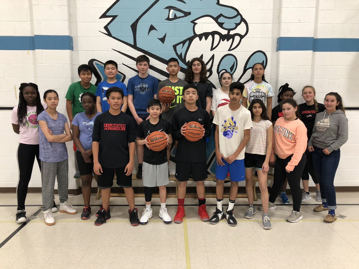 MrPDelVecchio's tweet photo. Intermediate boys/girls basketball teams are ready to start the season! First game is on Monday @RLimaDPCDSB #GoLions #learningtogether https://t.co/aXbs0xDnhT