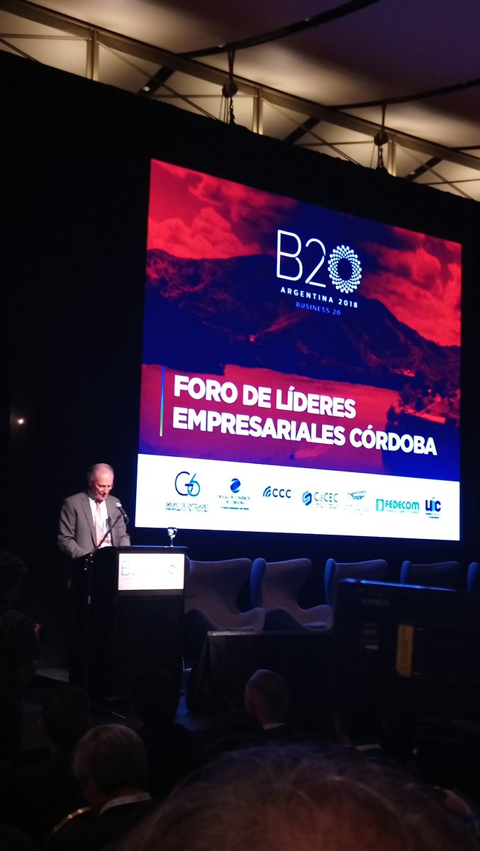 UICba's tweet photo. #Ahora Inicia el Foro de Líderes Empresariales de Córdoba con las palabras de Manuel Tagle Vice-Presidente de la @BolsaCordoba . #B20Córdoba2018 https://t.co/D908t5mJNp