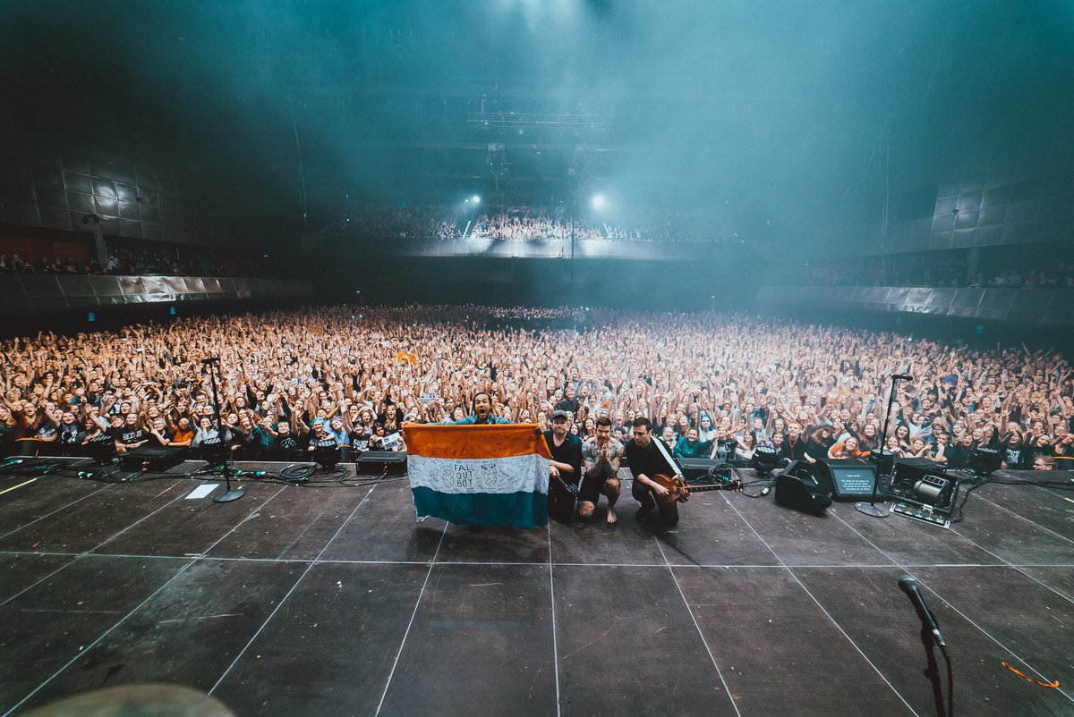 falloutboy tweet picture