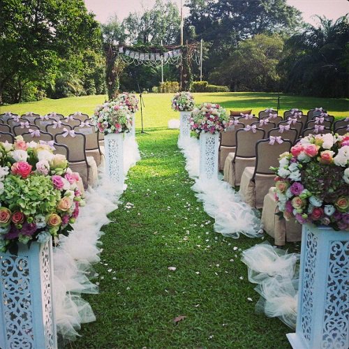 Bridal Couch tweet media
