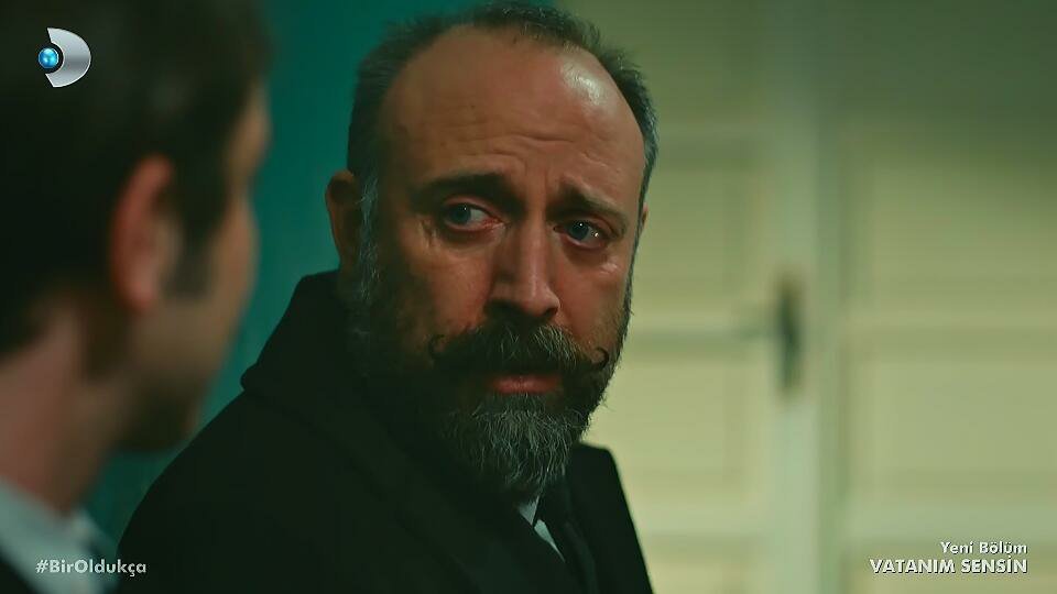 BENİM KARIM KEŞKELERİ HİÇ SEVMEZ.
O YÜZDEN HAYATIMI İYİ KİLERLE DOLDURDU YA ZATEN HEP.

#BirOldukça #HiLeon