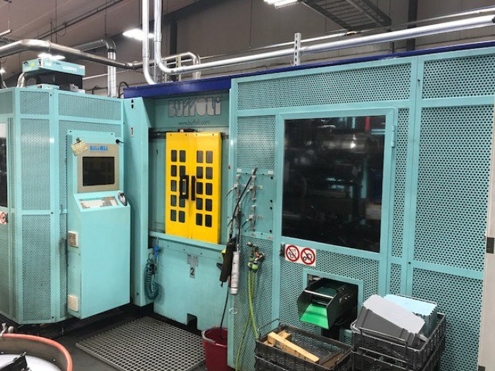 GraffPinkert's tweet photo. What better way to break with Thursday tradition than with a #Buffoli Type 2D-TRB10-8-CNC 2-Direction transfer machine, fully CNC driven, w/ 8 working spindles fed by ball screw, arranged for automatic bar loader, bar feeder & cut-off unit. https://t.co/uct5ZB3WdX #usedmachine https://t.co/CUY7u23YLo