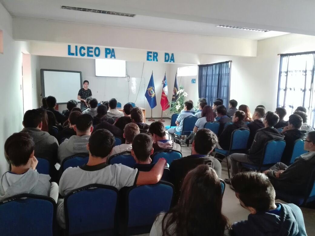 wakilabs's tweet photo. Felicitamos a @criptosolar empresa de #Arica ganadora de #LaFiebreDelSol de AyllúSolar y @emprendeFCh que ayer realizó una charla en el Liceo Pablo Neruda sobre qué es blockchain y la oportunidades que ofrece. Pronto haremos una en WAKI Labs @Corfo @infoUTA https://t.co/WBirU8tDTV