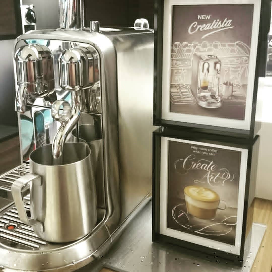 Boozy_Foodie's tweet photo. Popped into the @Nespresso store at @MenlynSA last weekend.
I bought some of the Iced Coffee Limited edition "Intenso on Ice" & "Leggero on Ice" a couple of months ago, but STILL haven't tried it?! Shocking! 😜
And just stare in awe at the new #Creatista machine??
#Nespresso https://t.co/XBeA1g58I4