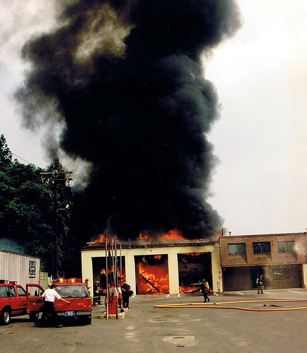 derbyfirect's tweet photo. #tbt Sealand Fire 1993 3rd Alarm https://t.co/yGk1RNbYaY