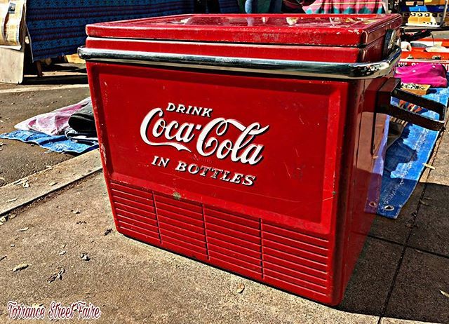 streetfaire's tweet photo. Soda #🥤 Pop Lovers there’s always some #cool #vintage #cococola #memorabilia on #display for sale at the “4th Sunday” #flea #market #streetfaireantiques #vintage #furniture #decor #outdoor #fleamarket #open to the #public #every4thsunday #oldtown #tt… https://t.co/iIq0vKwkfY https://t.co/fulNw7A58R
