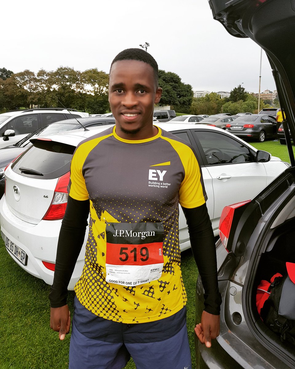 NdawoBusakwe's tweet photo. Great run at the 2018 edition of the JP Morgan Corporate Challenge... 5.6Km complete!!! @EY_Africa #TeamEY #JPMCC #BetterWorkingWorld #EYWellness https://t.co/h9142L6fvD