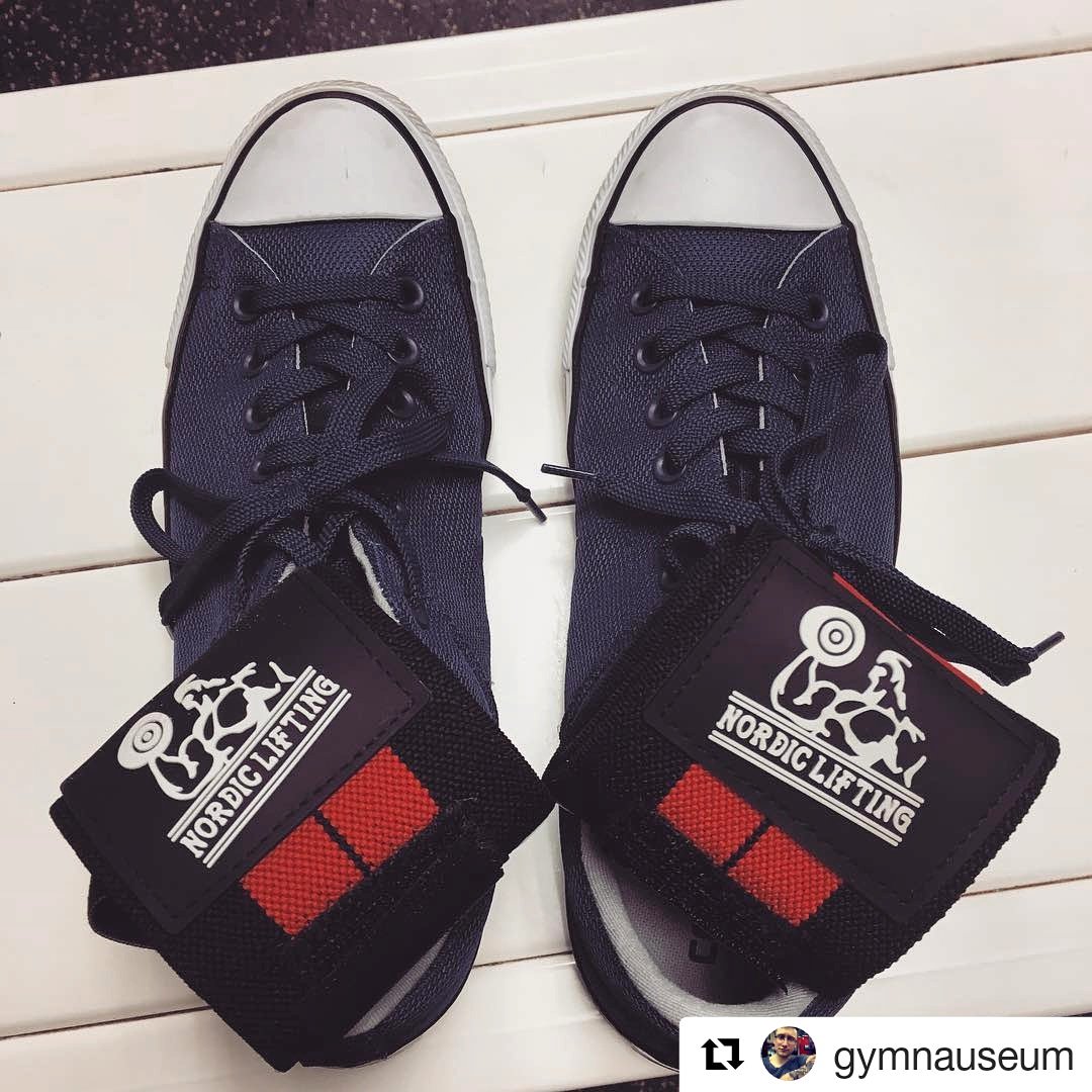 NordicLifting's tweet photo. @gymnauseum supported by our Wrist Wraps when hitting squats.
Be sure to get Knee Sleeves, Elbow Sleeves and our Megin Squat Shoes to complete that #LegDayEssentials. 😉
#weightlifting #liftheavyshit #powerlifting #legday #legdayfeels #bodybuilding #muscle #fitness https://t.co/PDDcabXFSG