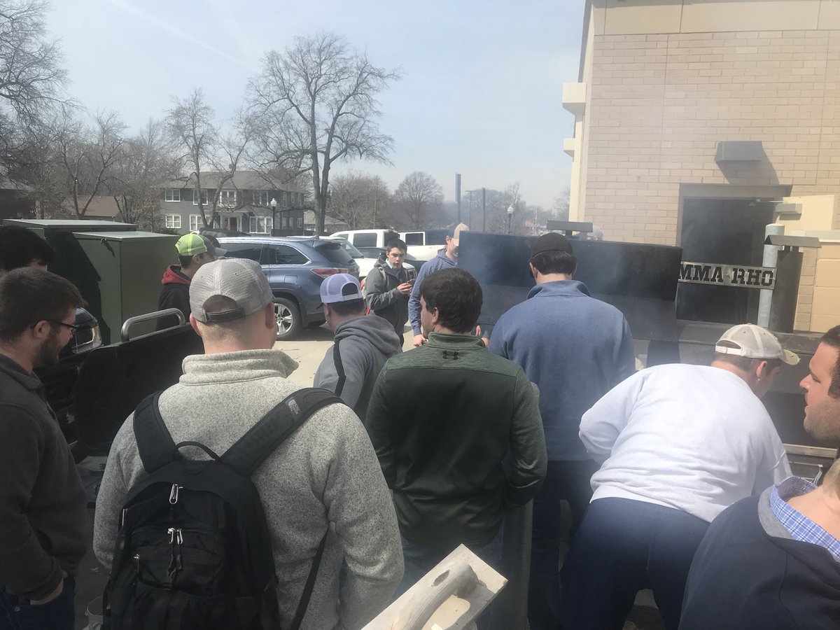 AGR_Nebraska's tweet image. THANK YOU to everyone that came over to the AGR house for lunch today! We had a great time meeting with all the FFA students and showing them around the chapter house! #MakingBetterMen #MakeItCount18