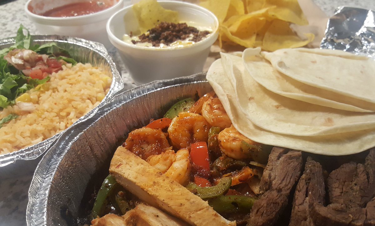 Worst part of moving, for me anyway, is not being able to cook!! 😭😭😭 Huge HUGE thank you to the awesome team <a href="/Xocoraleigh/">Xocoraleigh</a> for making <a href="/humblymadebrand/">Mitch Shepherd</a> and I dinner last night! We love you all and it was a life saver! 😚💜👍🌯