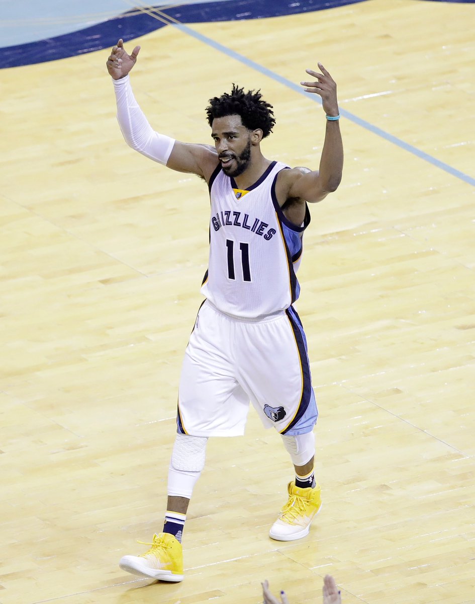 memgrizz's tweet photo. if you                   then you
didn’t love          don't deserve
me at my            me at my https://t.co/bNwOJbrgTd