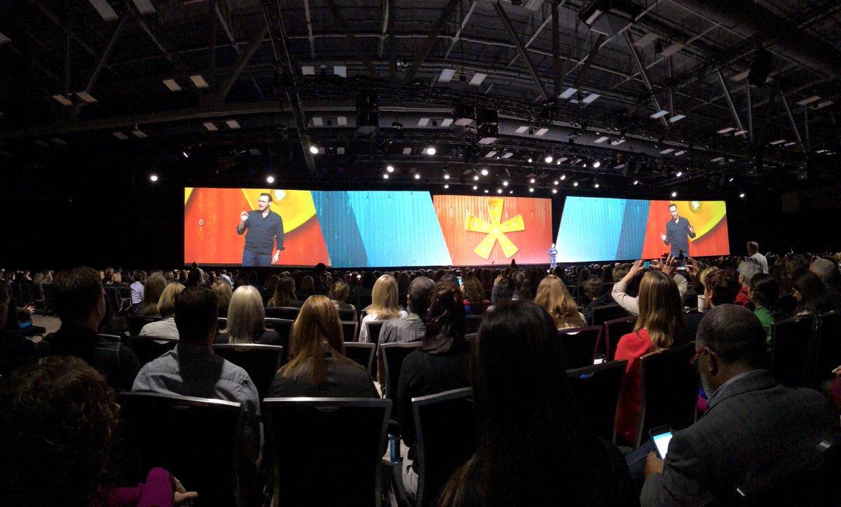 sheriwilso's tweet photo. Reflecting on 3 solid days of learning and making connections at #WorkHuman. Grateful for the messages, case studies, and takeaways from breakouts - and the inspiring keynotes from @simonsinek @BreneBrown @shawnachor and more! https://t.co/1aMZpef1Je