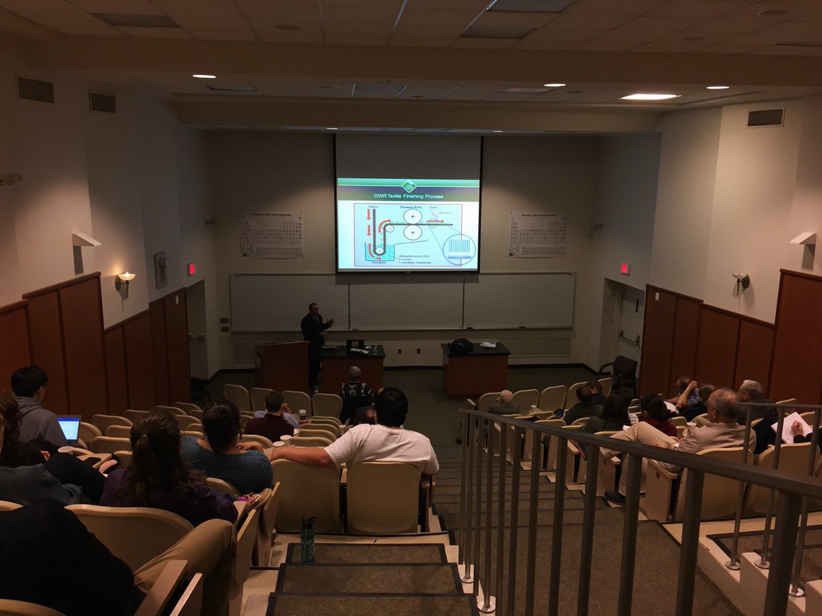 GU_gsoc's tweet photo. Dr. Gerald Brown, alumnus from Dr. Weiss’ lab, from @chemours sharing research on durable water repellent materials in the textile industry!

#TeamWeiss https://t.co/iqSwbq3j7v