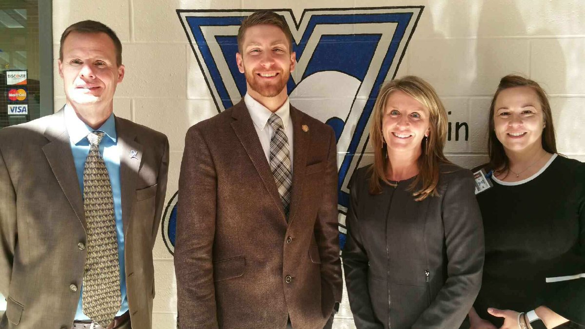 VSCTC's tweet image. Thank you to Rep @RiordanMcClain for visiting VSCTC today to learn more about career technical education.  #WeAreCTE #BuildingOnExcellence #HighSkill #HighDemand  #CTEWorks