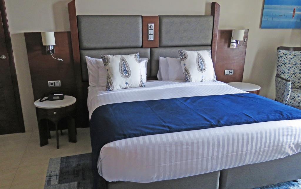 Sandies_Tours's tweet photo. Enjoy your 🇹🇿#ZanzibarHolidays in the heart of all the thrills and excitement with a luxury stay at VERDE HOTEL #Zanzibar in #StoneTown! Book NOW from $ 145 per Night; 02 pax; Bed &amp; Breakfast. SAVE up to 30% on your holiday! 🛒👉 https://t.co/fhQdpGIoJh | sandiestours@gmail.com https://t.co/PUK9MMlrCf