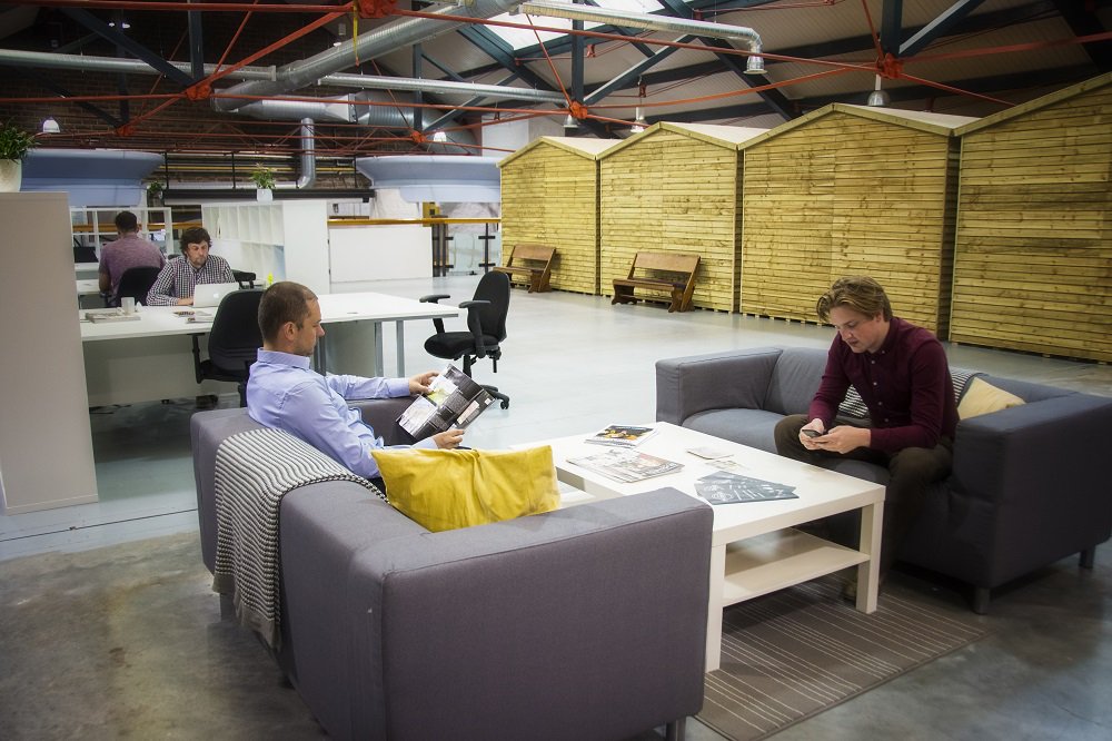 MovingSoonUK's tweet image. RT please for any local biz or entrepreneurs looking for amazing space at affordable rates #NWalesHour #WirralHour #LiverpoolHour #Hotdesk @Wirral_Business @Wirral_Talk @LunchNetworking @MerseyInnovator #87RT @chirpnetwork @DIBLiv 
⬇️
ow.ly/pFWU30jeijo