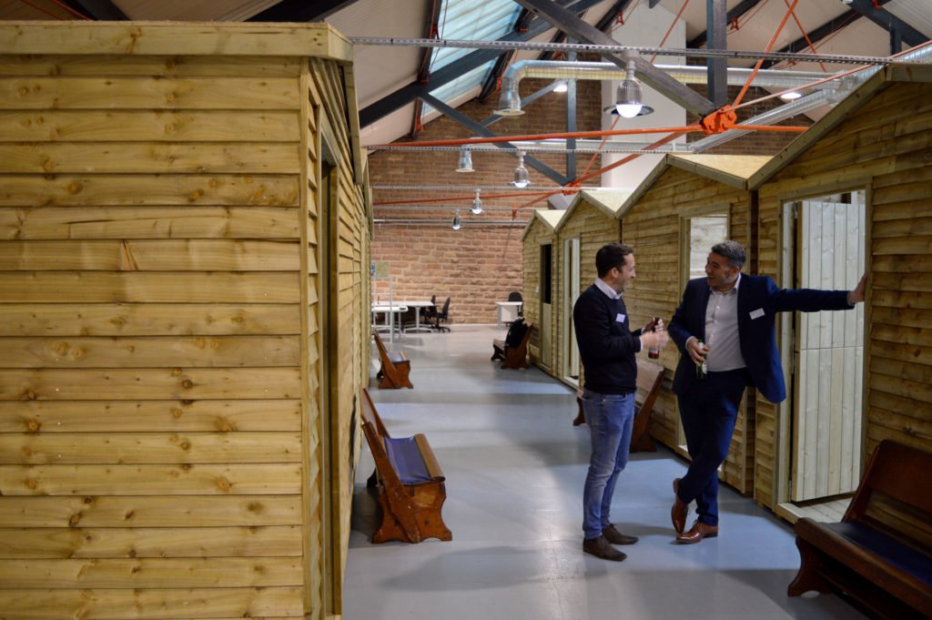 MovingSoonUK's tweet image. RT please for any local biz or entrepreneurs looking for amazing space at affordable rates #NWalesHour #WirralHour #LiverpoolHour #Hotdesk @Wirral_Business @Wirral_Talk @LunchNetworking @MerseyInnovator #87RT @chirpnetwork @DIBLiv 
⬇️
ow.ly/pFWU30jeijo