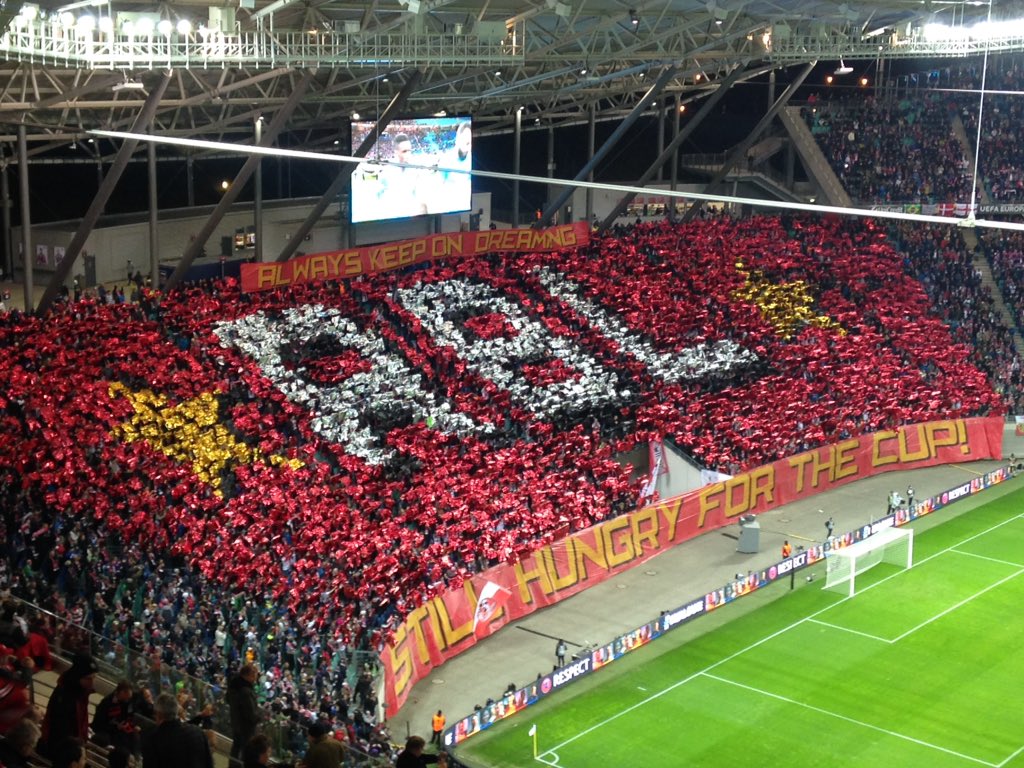 BILD_rbleipzig's tweet photo. Always keep on dreaming... die Choreografie der Fans von @DieRotenBullen sieht schon mal finalreif aus https://t.co/twoWhEJIYH