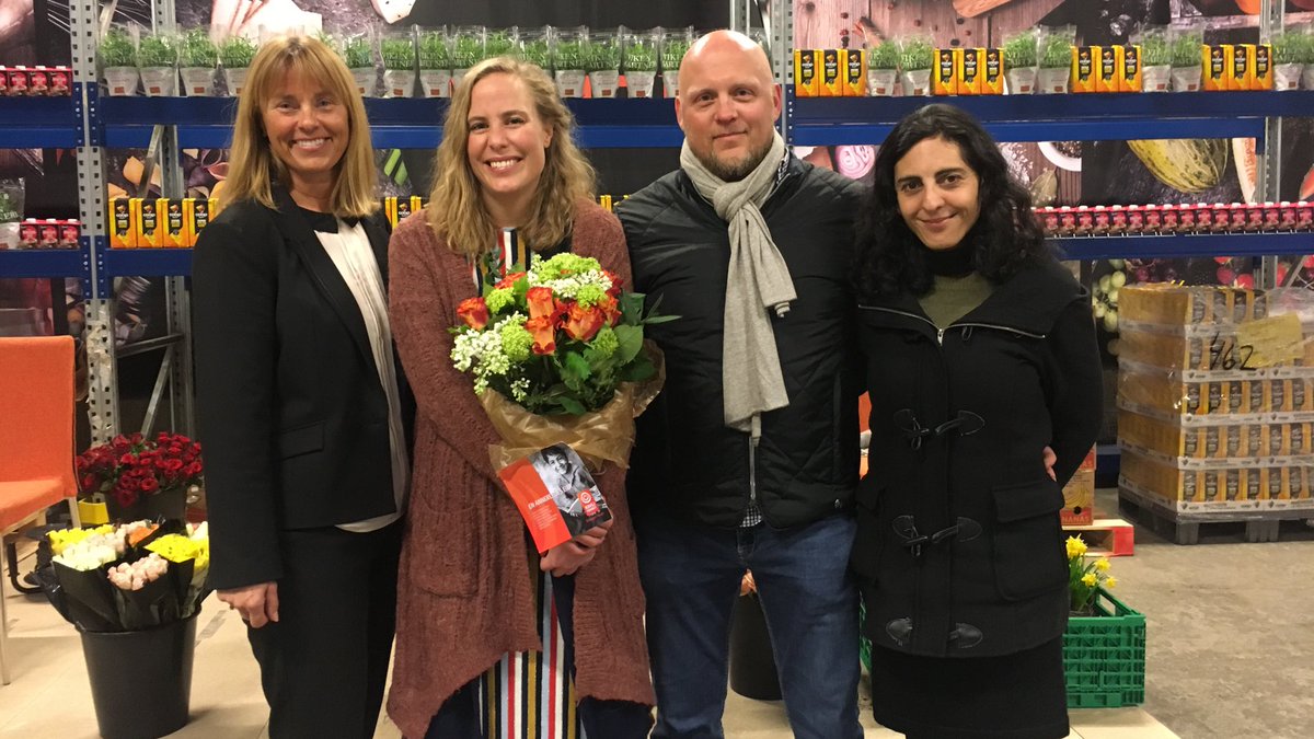 Kavlifondet's tweet photo. Gratulerer med den nye Matsentralen, Trondheim! 💚#kuttmatsvinn #verdierforgodeformål https://t.co/xLbMXjdIdd @MatsentralenNO @MatsentralOslo @QBentM @MetteNHavre @karl_johan @aksmj @rasmussenpal1 @FIVH @Trondheim @jorulv @OysteinSkreien https://t.co/TekjPCLqzX