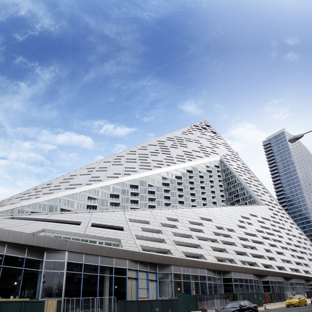 ETGCanada's tweet photo. Via 57 West- New York, New York. A modern and striking design made possible with @TecnoglassSA. #architecture #design #newyork #glass

Want to learn how @TecnoglassSA can take your next project to new heights? Visit our website: https://t.co/oRIZmtlECe https://t.co/zlqJ11jOsS