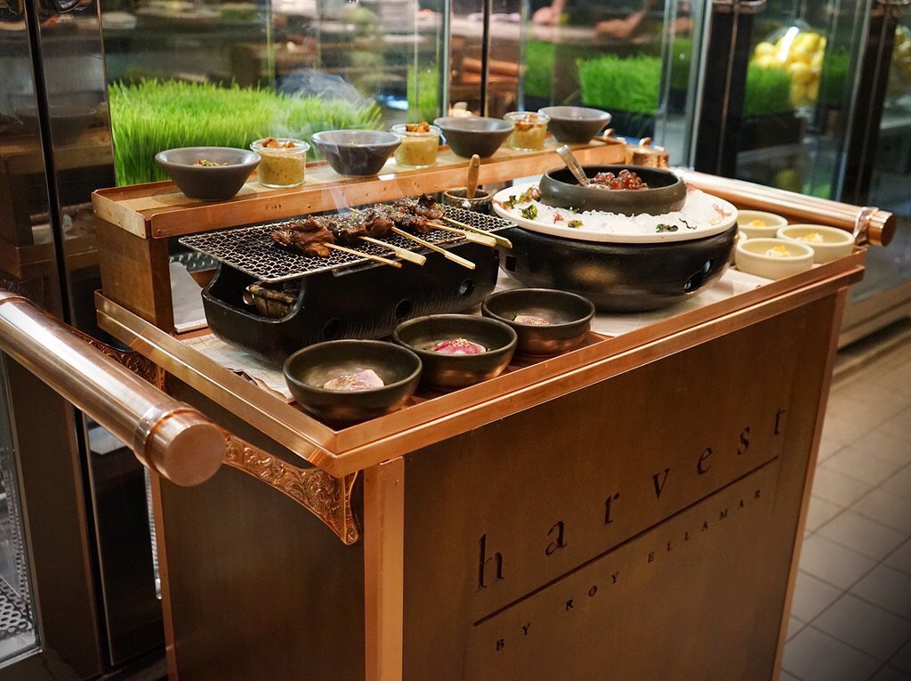 SeppWagner's tweet photo. Designed by @Royellamar Harvest .@Bellagio .#Snackwagon #POPUPSHOP 4/9 featuring #celebrity .@ChefMichaelMina https://t.co/zflgYdWCCK https://t.co/jWRR5FF9eU