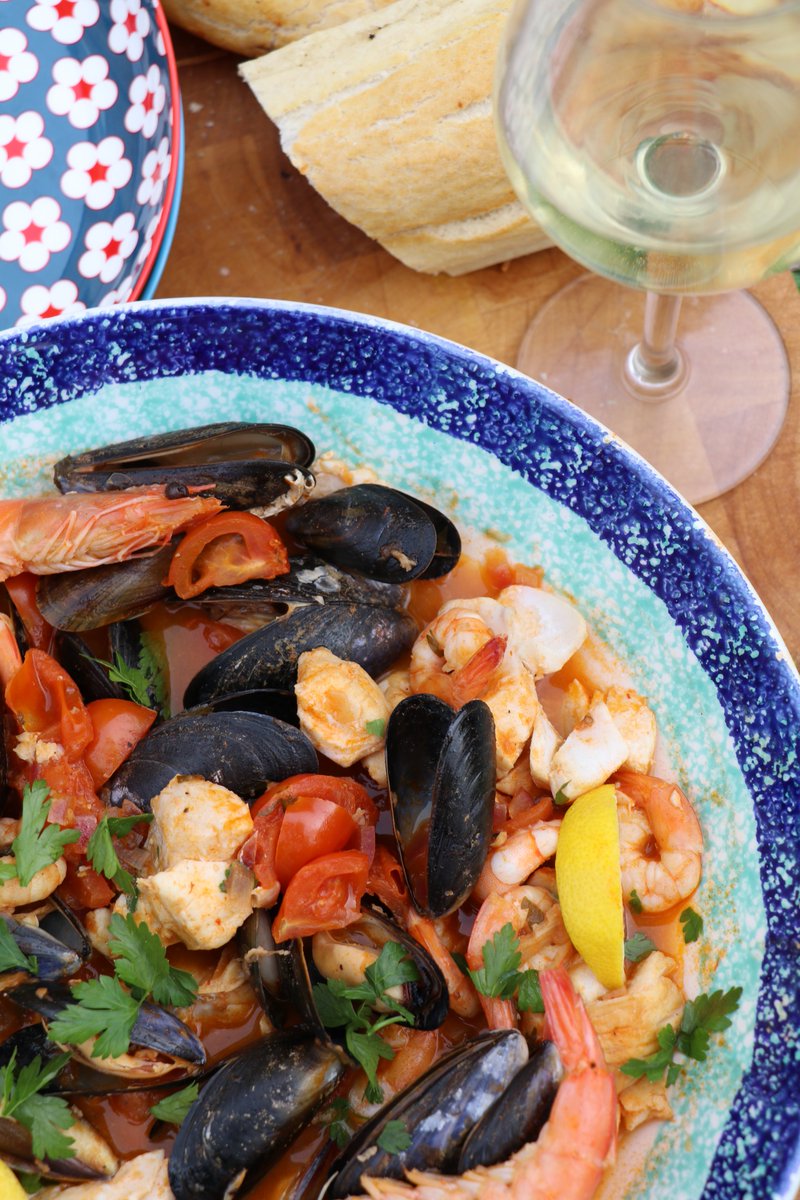 thealiray's tweet photo. Inspired by #croatian #fish stew #Brodet and today's sunshine. Quick to make. Delightful to eat. @FriendlyClubMag #campsitecook @CampAndCaravan https://t.co/7UULvtjh6r