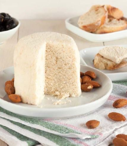 grub_street's tweet photo. This April we are publishing the perfect book for #vegancheeserecipes - 'Homemade Vegan Cheese, Yoghurt and Milk' by Yvonne Holzl-Singh! So in honour of #veganrecipehour we are going to give you a sneak peek at one of the brilliant recipes coming up! @veganrecipehour https://t.co/AlVXB1rAh8
