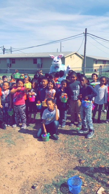 aspenawake's tweet photo. Thousands of eggs for our friends in the @BGCAustin at Wooldridge Elem. So many smiles and so much fun! @ereynajr #AwakeLocal #LiveAwake https://t.co/4wlqO6uUuf