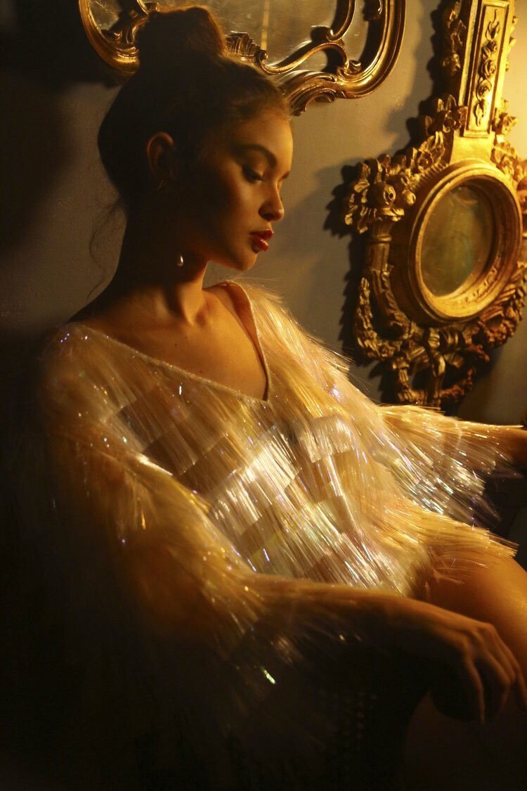 ERlKAHANSON's tweet photo. Sabrina Claudio the most pure angelic being in existence. https://t.co/qwHk240nE6