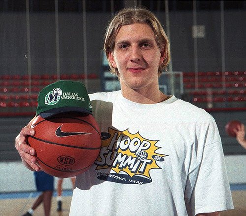 dallasmavs's tweet photo. if you                   then you
didn’t love          don't deserve
me at my            me at my https://t.co/PY8g4EMZjS