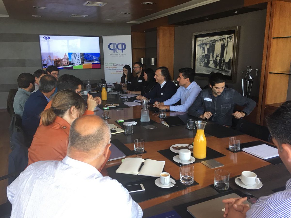 CRCPValpo's tweet photo. [AHORA] Socios CRCP se reúnen en Mesa de Innovación para articular una colaboración efectiva en torno a los desafíos del ecosistema regional. https://t.co/aOAcbEUJuT
