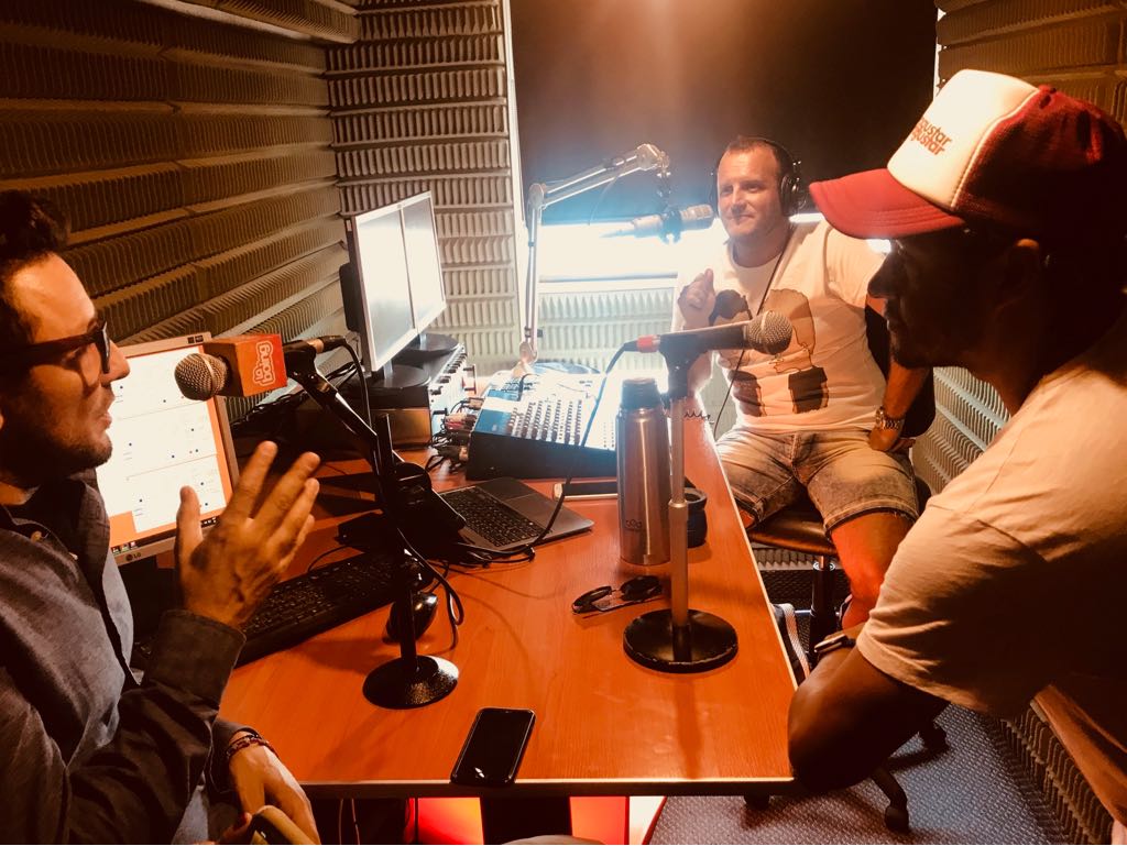 ntvgoficial's tweet photo. Ahora con @francomerlo en la @radioboing charlando sobre el show de este Sábado en @MetropolitanoRo

#NTVGenRosario
#NTVGsuenanLasAlarmas2018 https://t.co/HJnCqVieJx