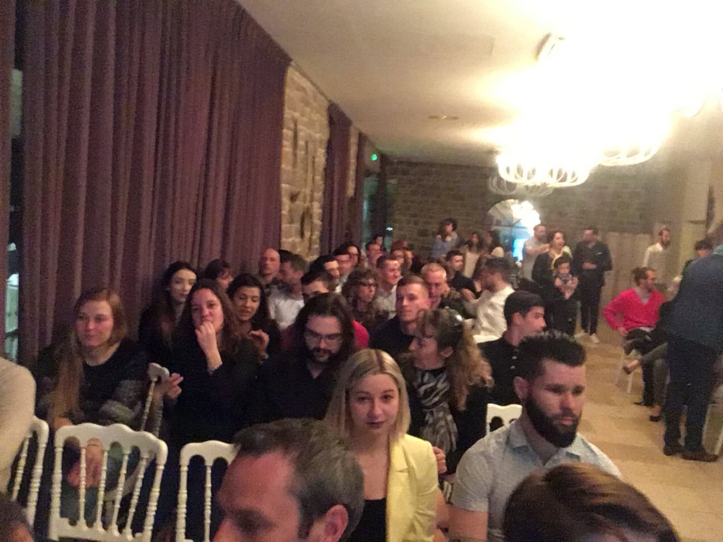 pandamaxou's tweet photo. @BricomanFrance @weldom_fr @ZodioToulon plus que qqs minutes avant l’annonce du taux #valadeo 😜😜 https://t.co/uRoxw1Z7SN
