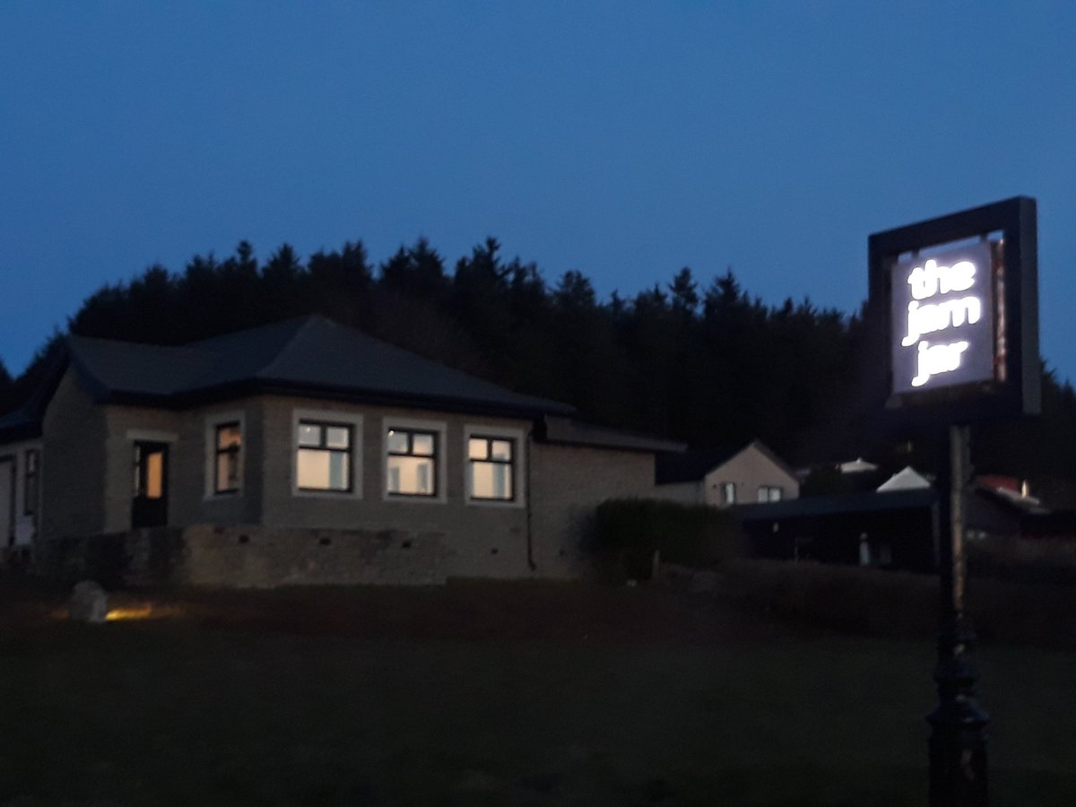 levenbute's tweet photo. New coffee shop on Bute @the_buteman #greatviews #homebaking #keepitlocal #greatcoffee  #openedtoday #familybusiness @roselandlodgepark https://t.co/8KYXZy3X1Y
