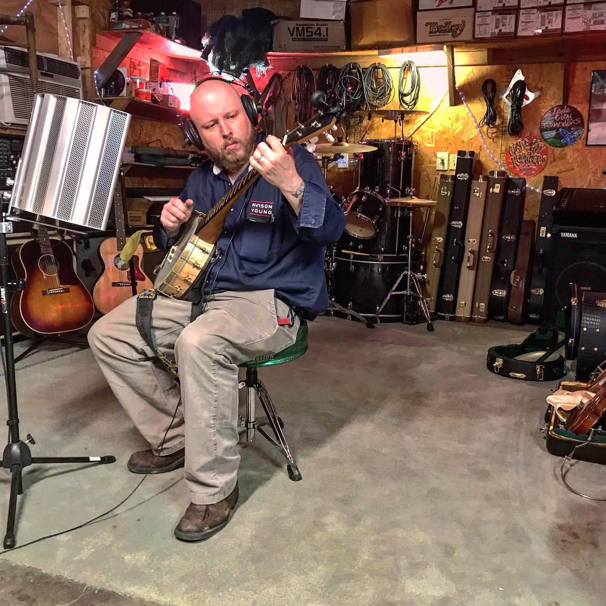 GreenFlyProds's tweet photo. Ready to get #banjo master Richard ‘Squirrel’ McLain back  in the #greenflyproductions studio tonight as we work on his solo project. #gladecityrounders #oldtimebanjo #oldtimemusic #squirrelbanjo https://t.co/MwblbCKDqE