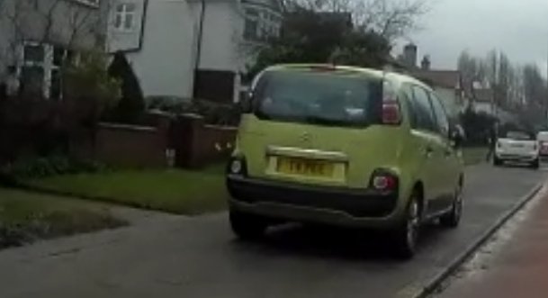 livepedestrian's tweet photo. @CllrNickSmall @Merseyside_KSI One child has been killed and other one severely injured by #PavementDriving. Do children have a right to a safe #walk2school @iancritchley2 ? Daily #PavementObstruction on #WooltonRd #Childwall #Mosspits #Calderstones #BlueCoat https://t.co/2J7p6e58ee