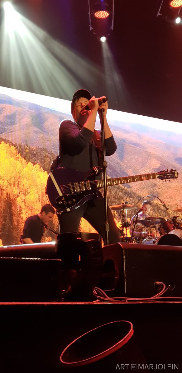 artbymarjolein's tweet photo. @falloutboy 04.04.18 @ AFAS Live, Amsterdam
Part 5/6 https://t.co/WNrayIOxL5